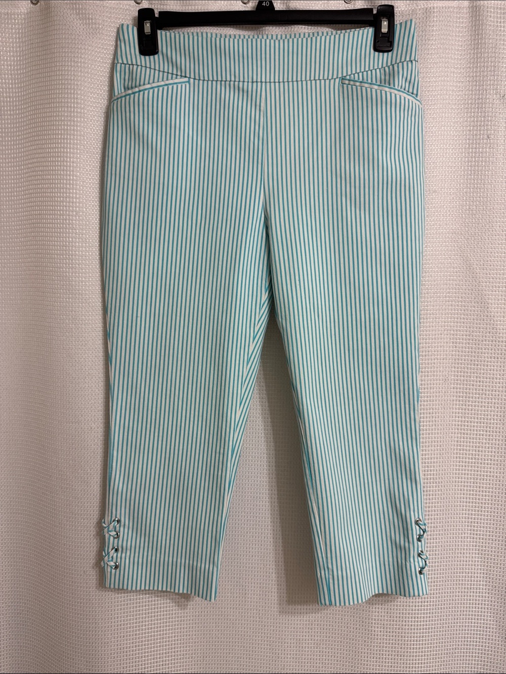 Women’s perfect stretch by Chico’s capri pull on pants